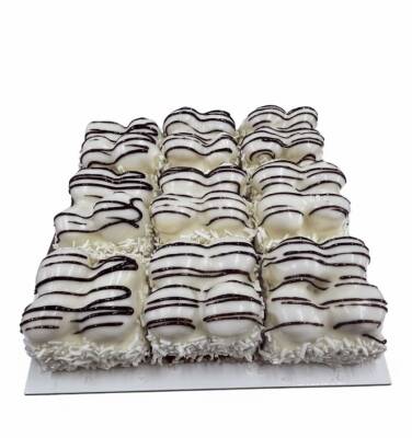 Beyaz Profiterollü 9 Adet - Donuk Pasta